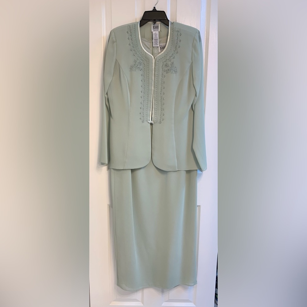 R & M Richards By Karen Kwong Formal 2 Piece Dress - Size 10 - Pale Green - EUC